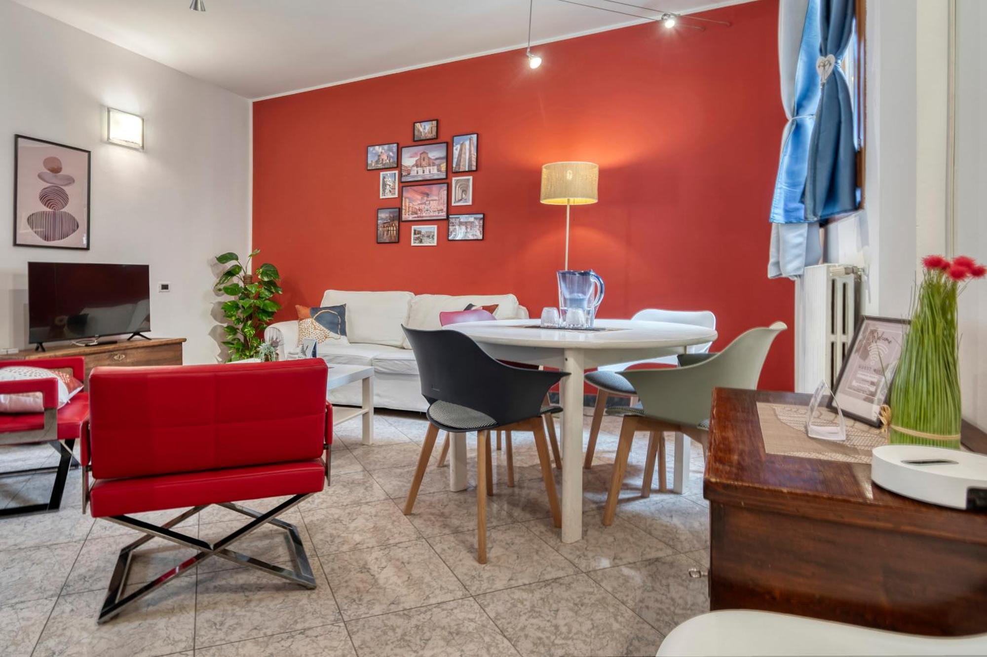 Cozy Apartment In The Heart Of ボローニャ エクステリア 写真