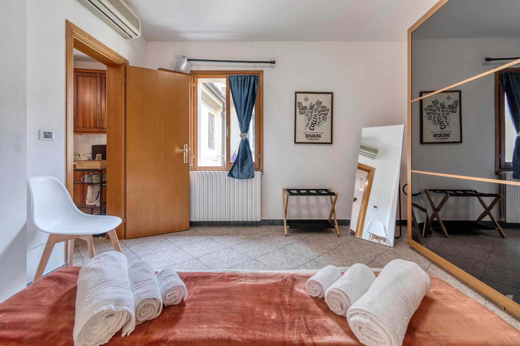 Cozy Apartment In The Heart Of ボローニャ エクステリア 写真